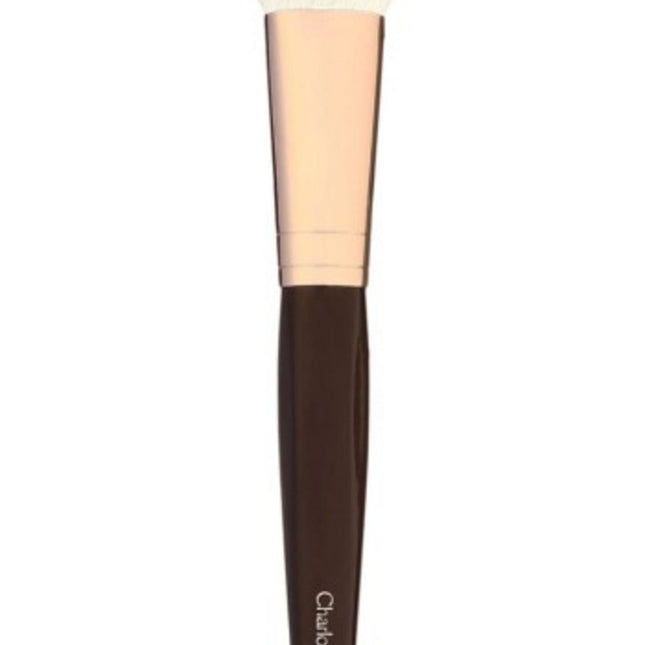 Charlotte Tilbury Magic Complexion Brush for Unisex